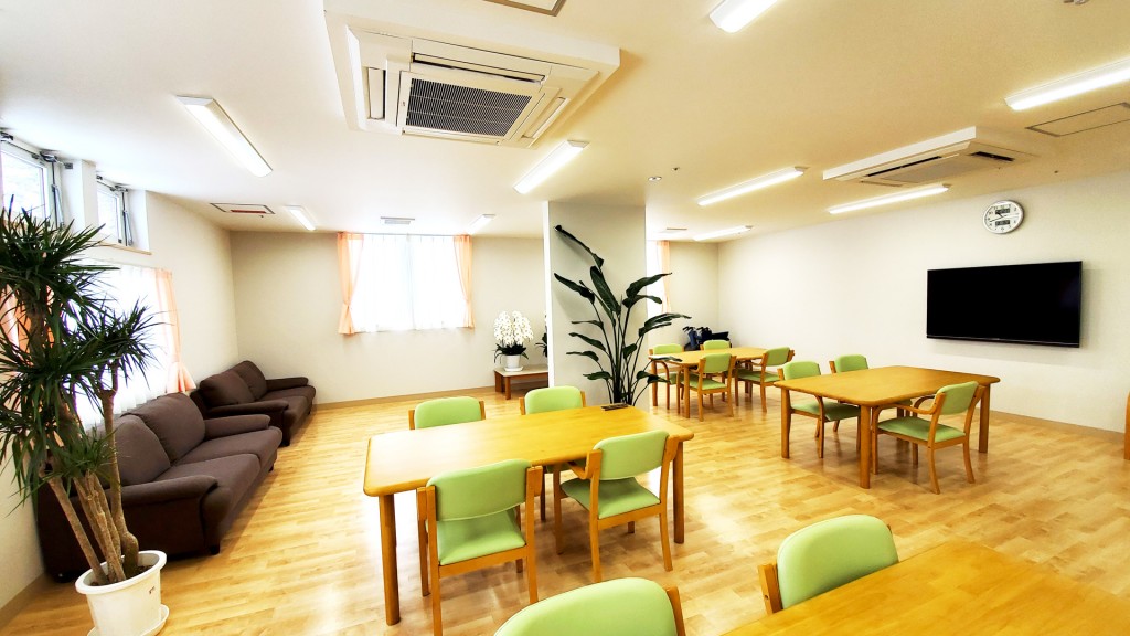 森の明－１Fホール（1）